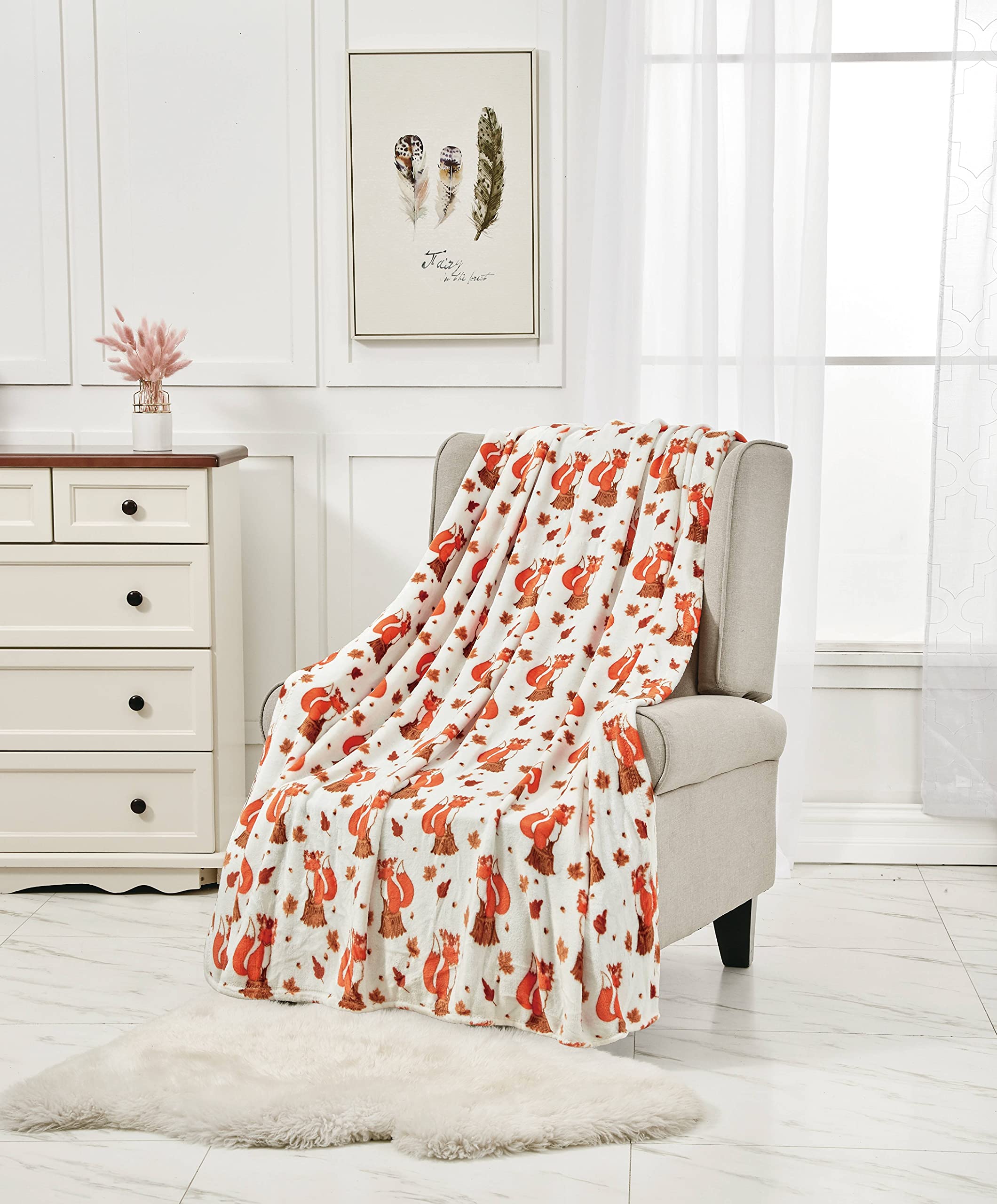 Decor&More Happy Halloween Microplush Throw Blanket (50" x 60")